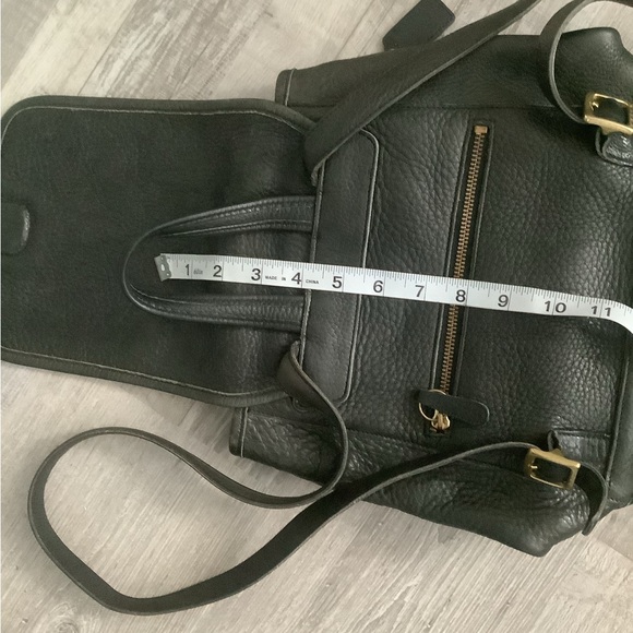 COACH VINTAGE LEATHER PEBBLE DRAWSTRING BACKPACK - Picture 16 of 16